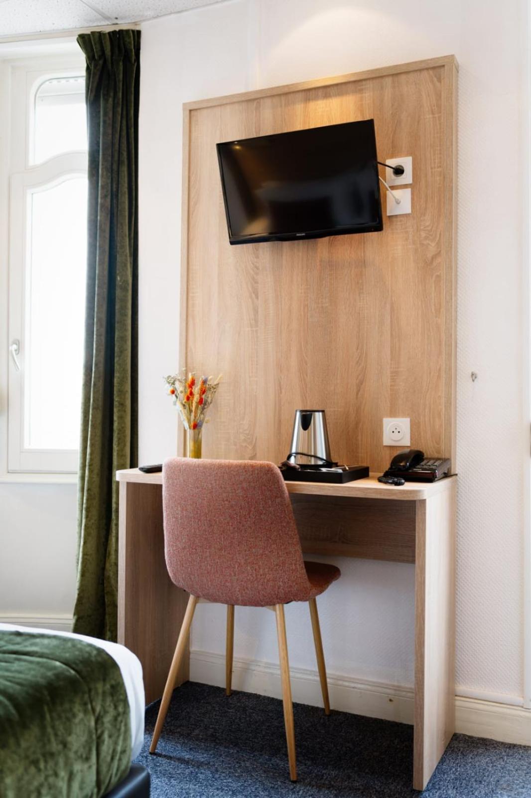 Hotel Escurial - Centre Gare Metz Eksteriør billede