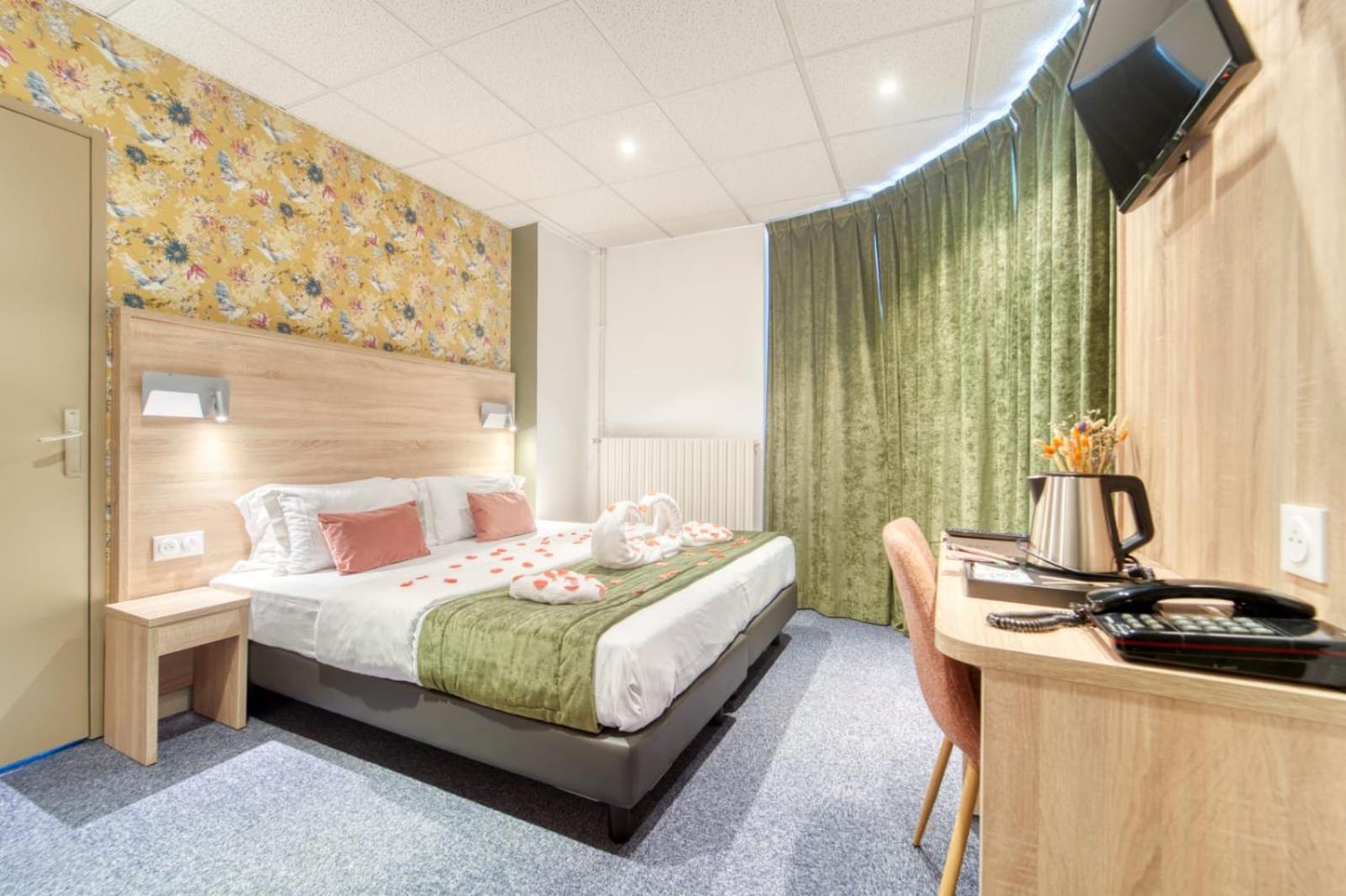 Hotel Escurial - Centre Gare Metz Eksteriør billede